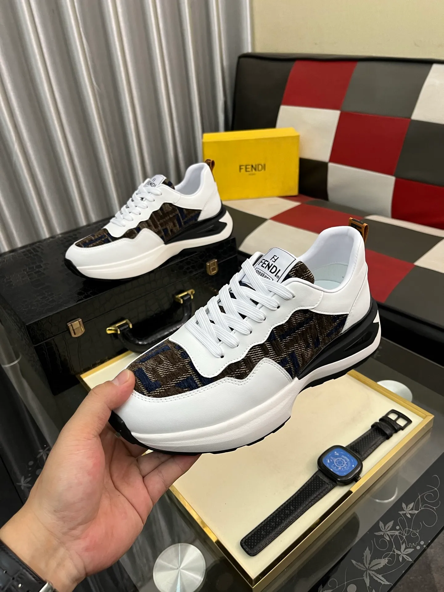 Men's Men's Shoes💰458⌚️⌚️[Fendi] Fendi's latest casual shoes for men! Available at counters simultaneously! A one-to-one replica of the original. All imported official website one-to-one cowhide fabric. The interior is made of top-grade sheepskin, and the original factory-supplied rubber outsole is used. Leading new fashion concepts. Matching code: 38-44. 4️⃣colors available